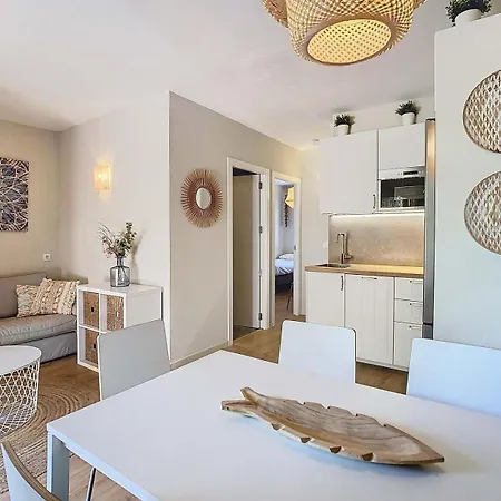 Alfredo, Con Piscina, Terraza Y Jardin Privado *