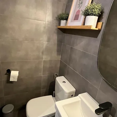 Alfredo, Con Piscina, Terraza Y Jardin Privado شقة