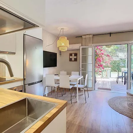 Alfredo, Con Piscina, Terraza Y Jardin Privado *